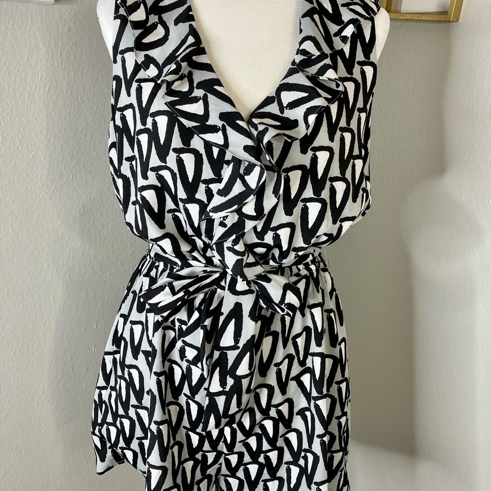 BCBGGENERATIONS ROMPER